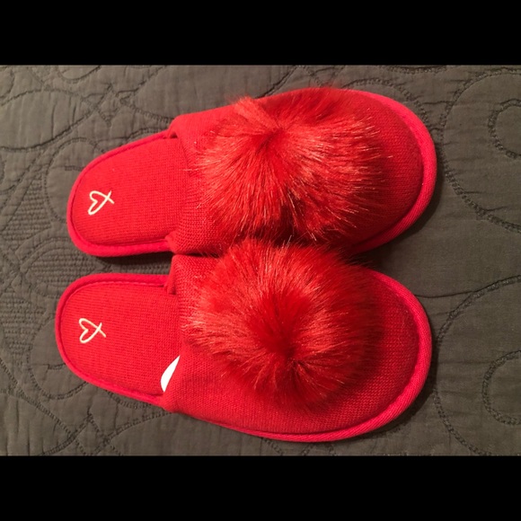 Victoria’s Secret Pom Pom slippers Red Medium - Picture 2 of 4